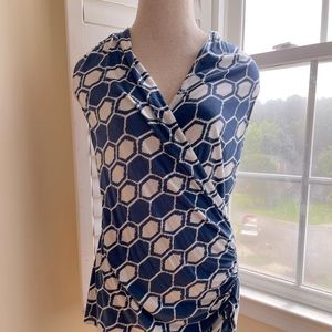 41 Hawthorn, blue/white wrap sleeveless shirt, med
